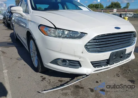 2013 Ford Fusion Hybrid Se из США, поврежденный, VIN 3FA6P0LU9DR227607